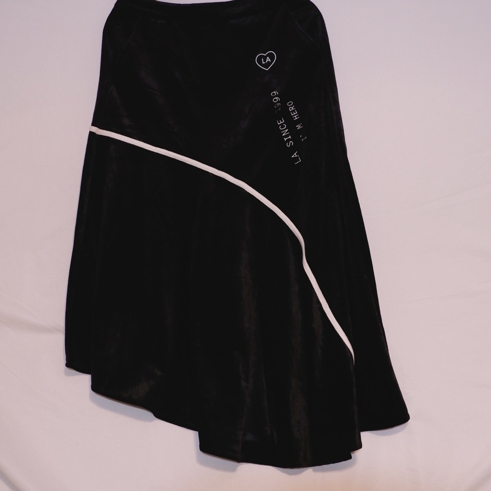 Velvet skirt